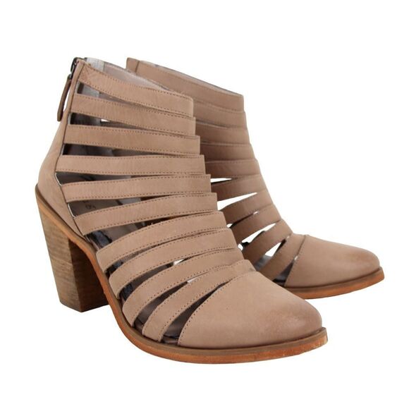 HINGE BEIGE GENUINE LEATHER STRAPPY MED HIGH HEEL BOOTIES BOOTS SHOES 7.5M - Picture 1 of 10